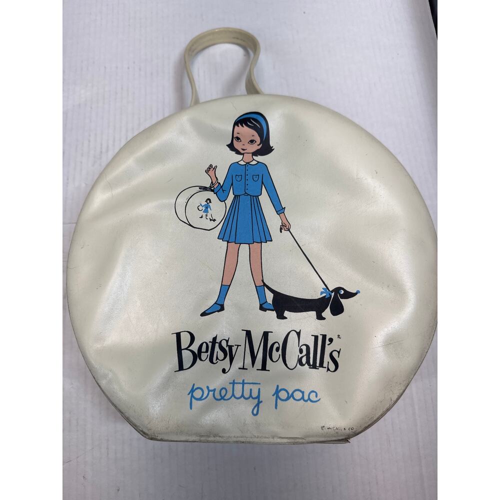 Betsy McCall's Pretty Pac‎ Doll Case Hatbox Carrying Travel Blue Dress Vintage